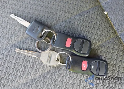 2004 Nissan Xterra Xe/Se z USA, uszkodzony, nr VIN 5N1ED28T04C664447